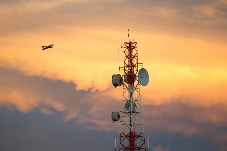 Las redes móviles han acordado reducir la energía 5G cerca de los aeropuertos (Getty Images/iStockphoto)