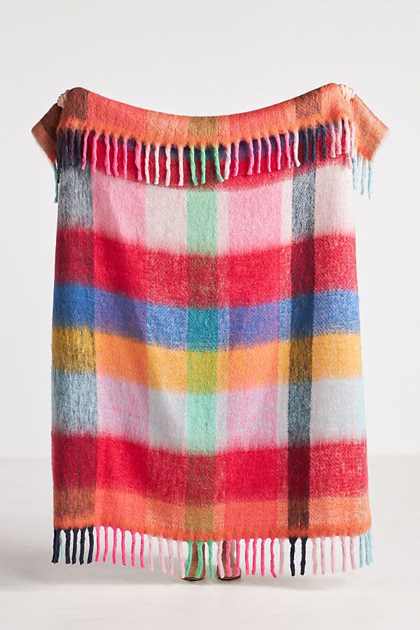 <p><a href="https://go.redirectingat.com?id=74968X1596630&url=https%3A%2F%2Fwww.anthropologie.com%2Fshop%2Fwoven-cozy-throw-blanket&sref=https%3A%2F%2Fwww.womansday.com%2Fhome%2Fcrafts-projects%2Fg45585385%2Fbest-gifts-for-artists%2F" rel="nofollow noopener" target="_blank" data-ylk="slk:Shop Now;elm:context_link;itc:0;sec:content-canvas" class="link ">Shop Now</a></p><p>Woven Cozy Throw Blanket</p><p>anthropologie.com</p><p>$88.00</p><span class="copyright">Anthropologie</span>
