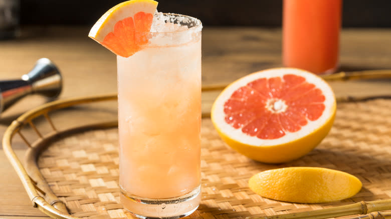 Refreshing Paloma with grapefruit