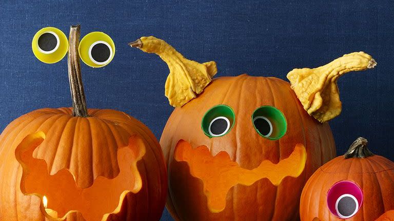 pumpkin carving ideas spacey monster pumpkins