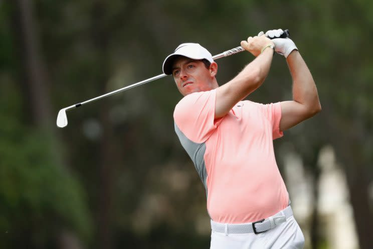 PONTE VEDRA BEACH, FL – MAY 14: Rory McIlroy of Northern Ireland plays a shot on the first hole during the final round of THE PLAYERS Championship at the Stadium course at TPC Sawgrass on May 14, 2017 in Ponte Vedra Beach, Florida. (Photo by Sam Greenwood/Getty Images)