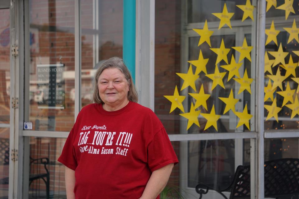 Doreen DeJaynes, a former coworker, roommate and longtime close friend of Renay Corren, outside the B&B Bowling Lanes in Fayetteville, where the two worked together.