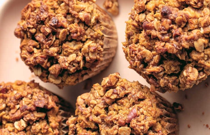 pumpkin-streusel-superhero-muffin