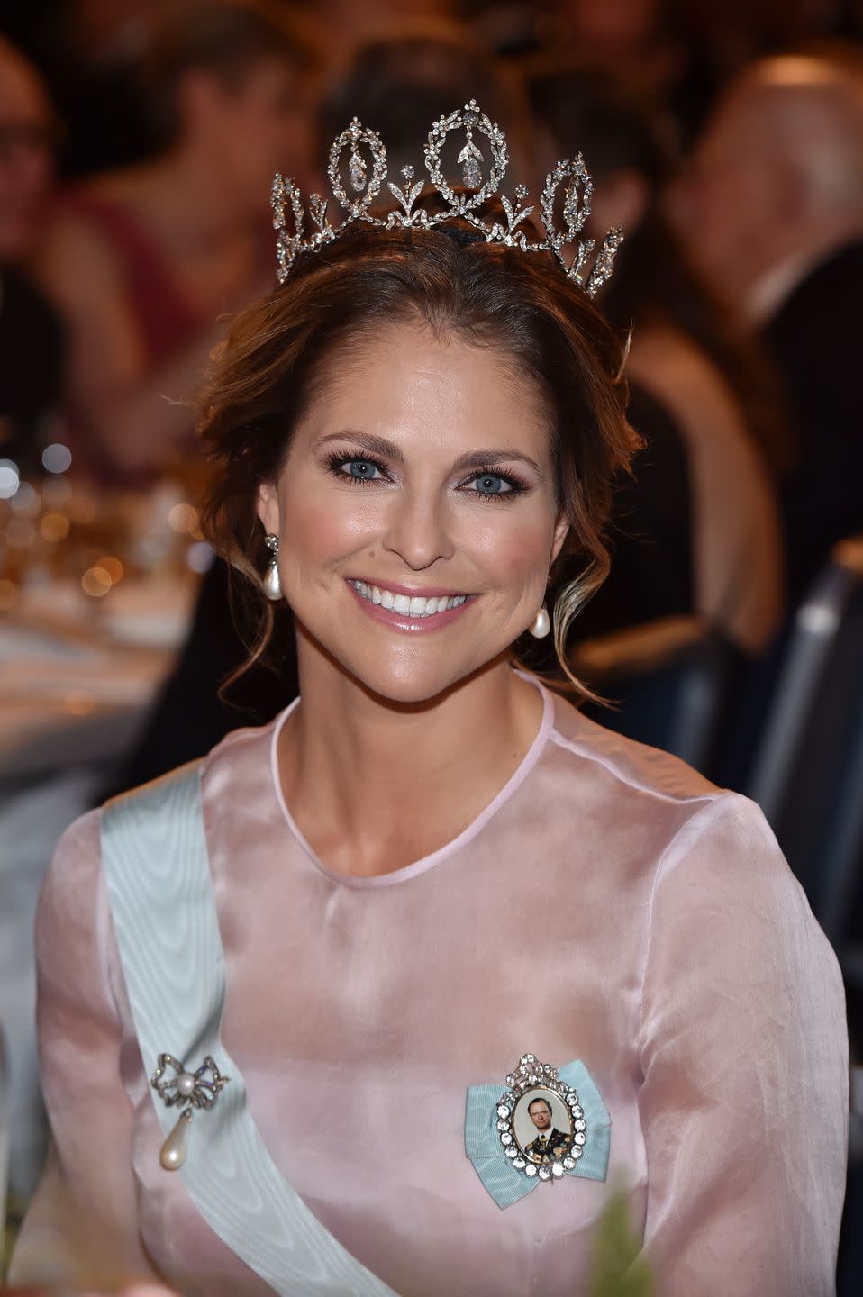 <p>Madeleine wore the exquisite Connaught Diamond Tiara for the annual Nobel Prize banquet. </p>