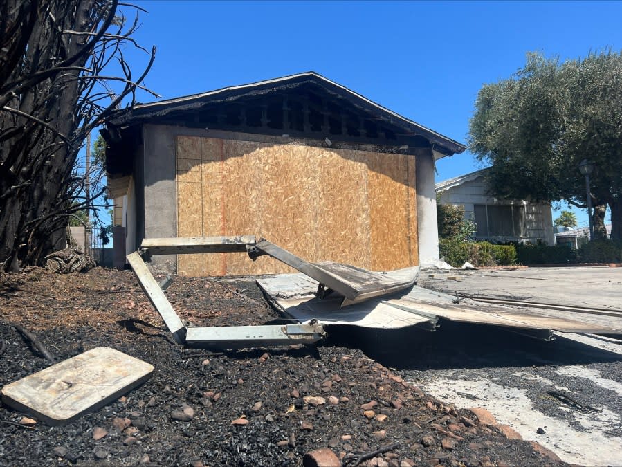 Las Vegas Fire and Rescue responded to several reports of a fire in a central Las Vegas valley neighborhood early Wednesday morning.