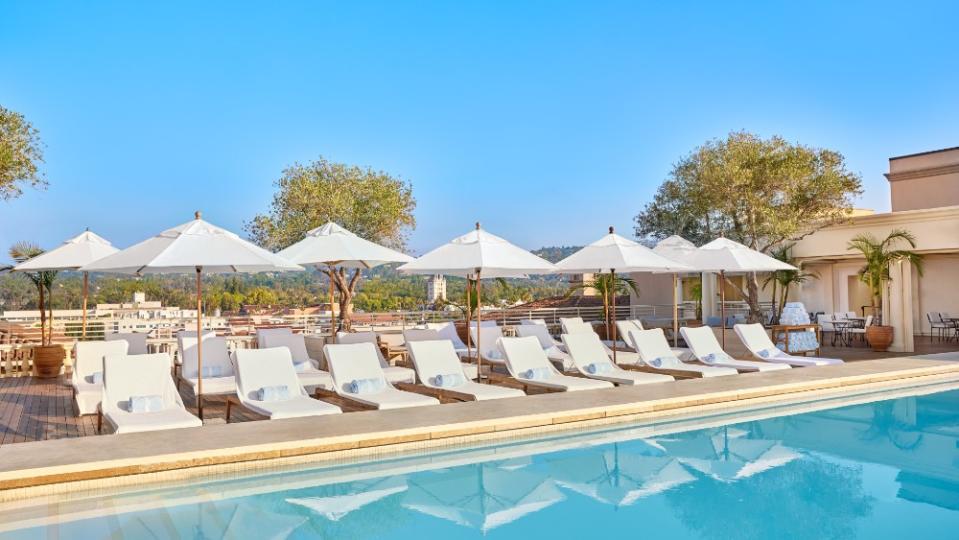 The rooftop pool at The Maybourne Beverly Hills