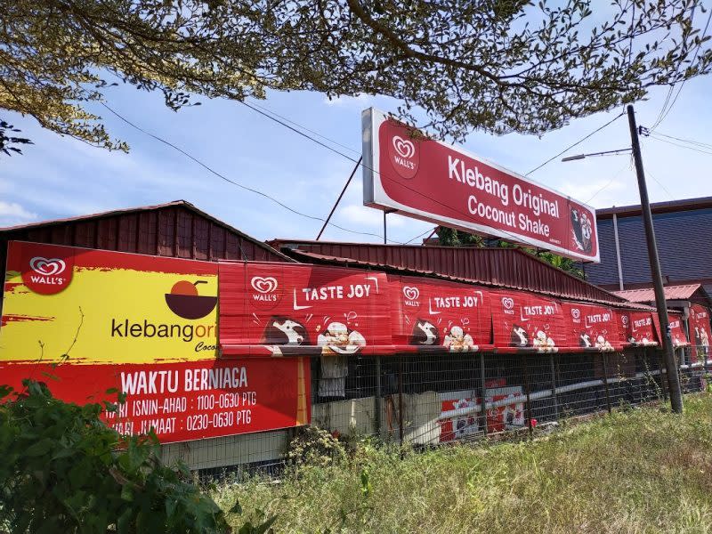 Klebang Coconut Shake - stall