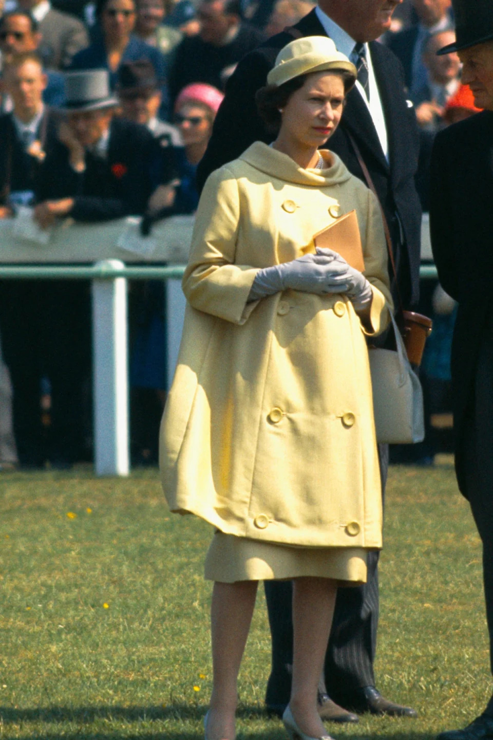 1960: Queen Elizabeth at Epsom Downs Racecourse for the Oaks Stakes, Surrey (Getty Images)