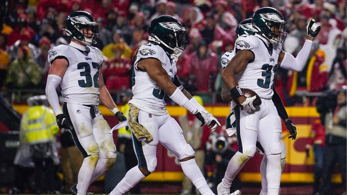 In Roob's 10 Eagles Observations: Encouraging signs from the secondary