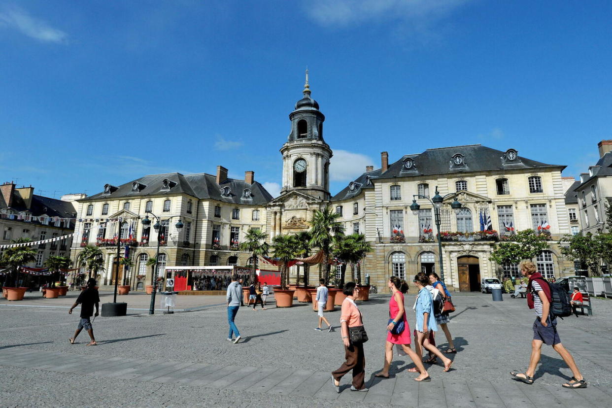 Parmi les villes de plus de 200 000 habitants, Rennes occupe la première place du podium.  - Credit:MIGUEL MEDINA / AFP