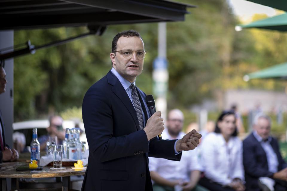 Bundesgesundheitsminister Jens Spahn, CDU, auf einer Wahlkampfveranstaltung in Nagold in Baden-Wuerttemberg.