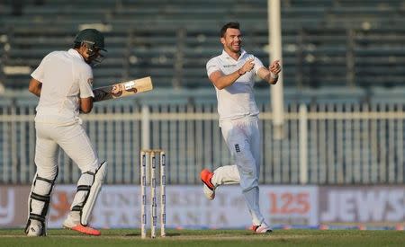 Cricket - Pakistan v England - Third Test - Sharjah Cricket Stadium, United Arab Emirates - 1/11/15 England's James Anderson celebrates the wicket of Pakistan's Misbah ul Haq Action Images via Reuters / Jason O'Brien Livepic -