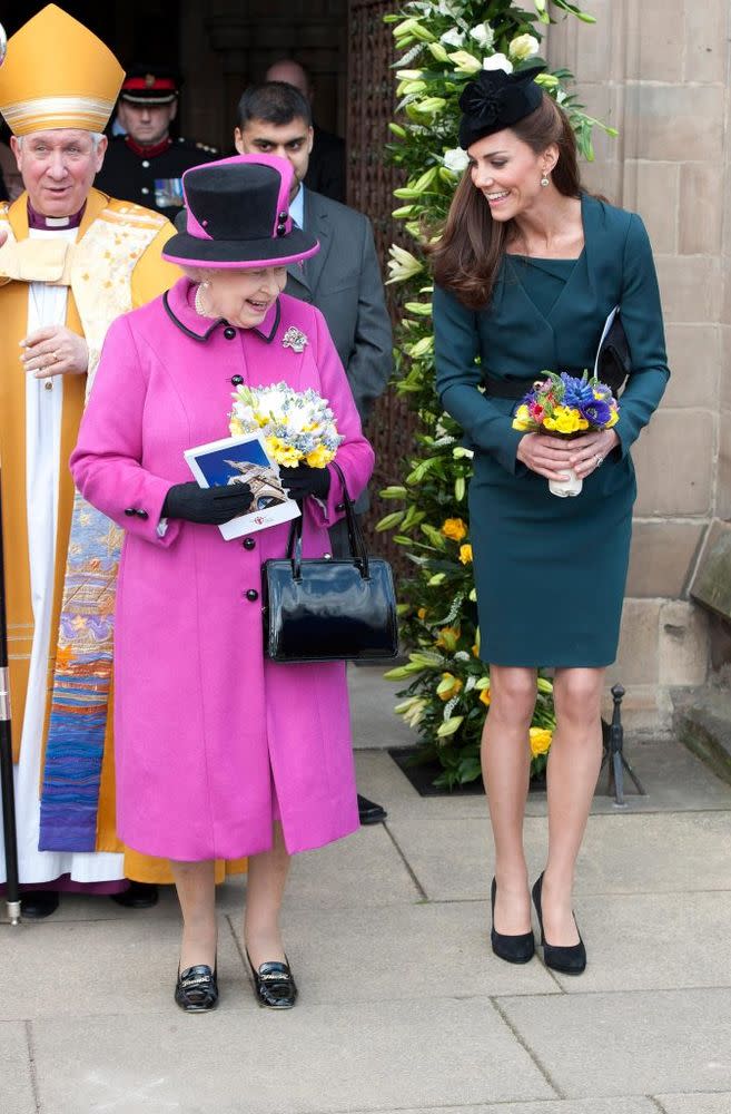 Queen Elizabeth and Kate Middleton in 2012 | PAUL EDWARDS/AFP/Getty