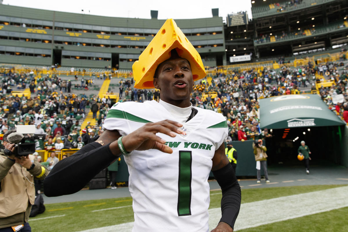 Jets' Sauce Gardner wears cheesehead at Lambeau after Packers upset; Where  he got it, how things almost went wrong 