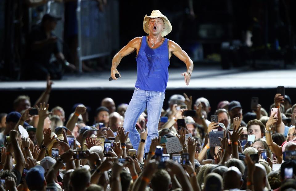 Morgan Wallen canceled his headlining show at the Gulf Coast Jam, but Kenny Chesney stepped in to fill the spot.
