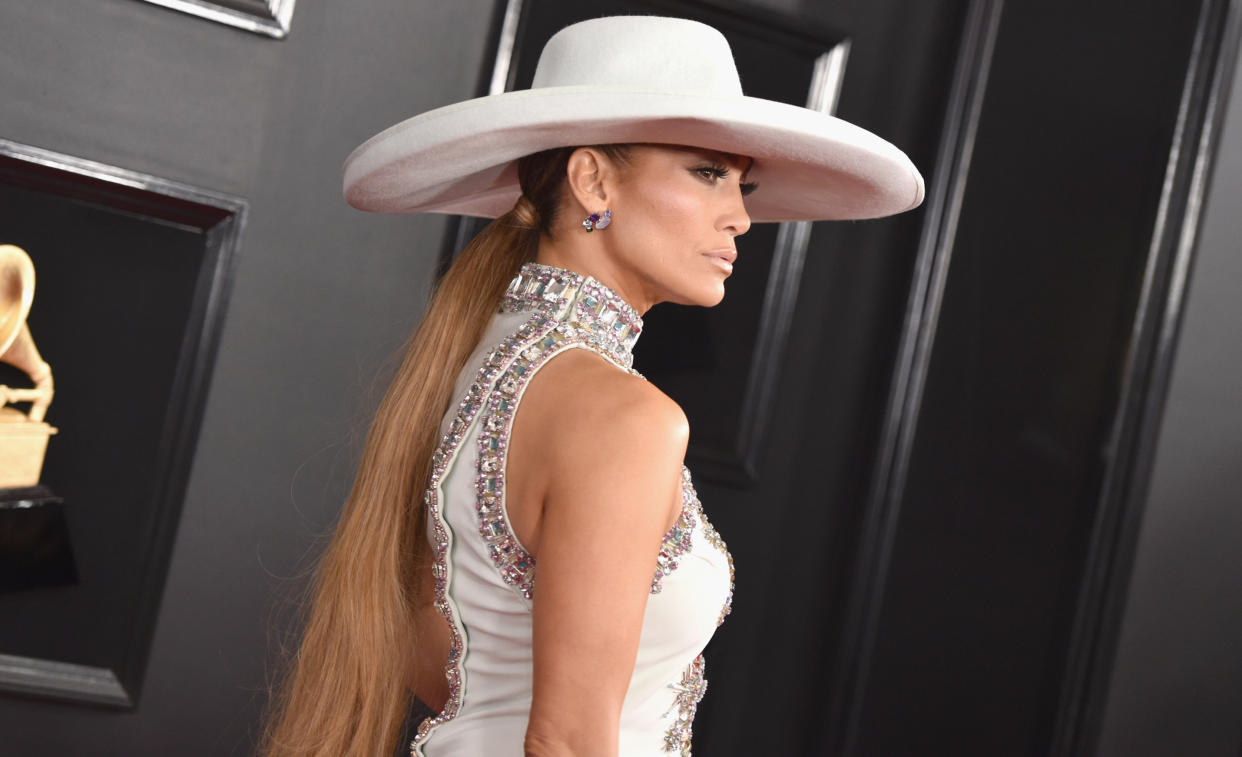 Jennifer Lopez on the red carpet at the 2019 Grammys. (Photo: Getty Images)