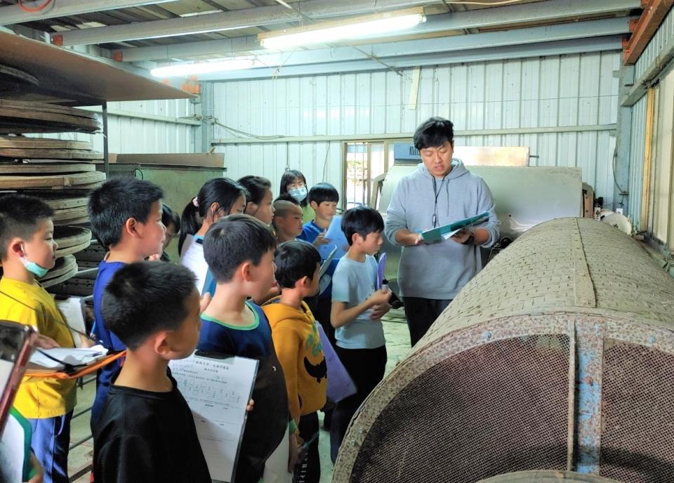 三峽區插角國小推薦「三峽茶香板根遊」路線(資料照)