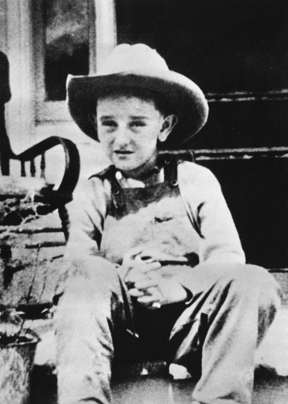 lyndon b johnson at six years old