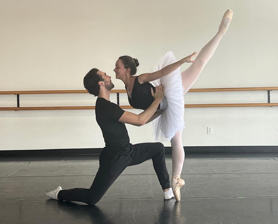 Erin Waggoner as Princess Aurora and Nathaniel Otto as her Prince Desire.