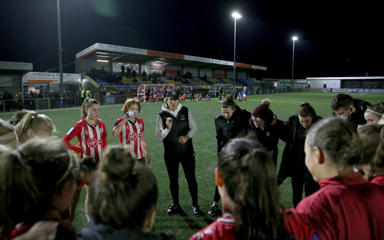 Marieanne Spacey-Cale Southampton women head coach during the Vitality Women's FA Cup match between Portsmouth Women and Southampton Women at Westleigh Park on December 12, 2021 in Havant, England - Southampton FC 