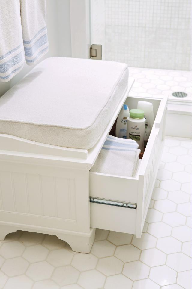 28 Bathroom Towel Storage Ideas That Are Pretty and Practical