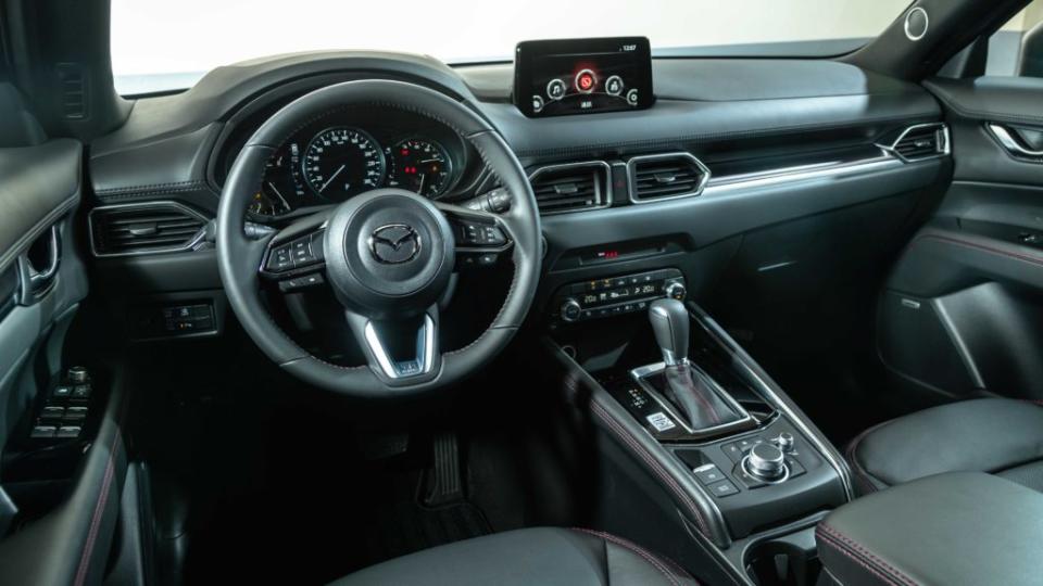 Mazda CX-5 20S Elite Plus 以上車型皆搭載 Bose 環繞音響系統。(圖片來源/ Mazda)