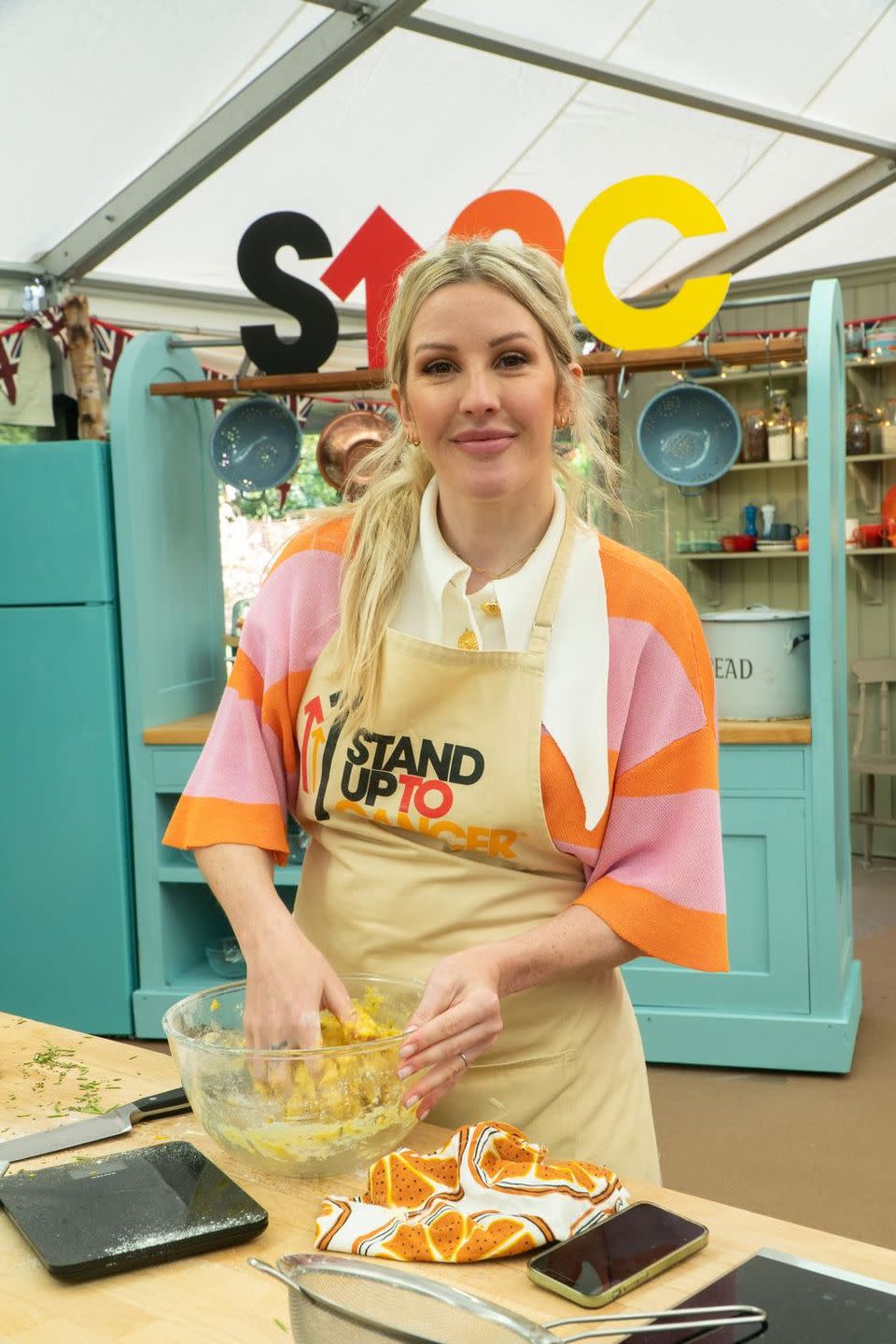 Celebrity Bake Off: Ellie Goulding