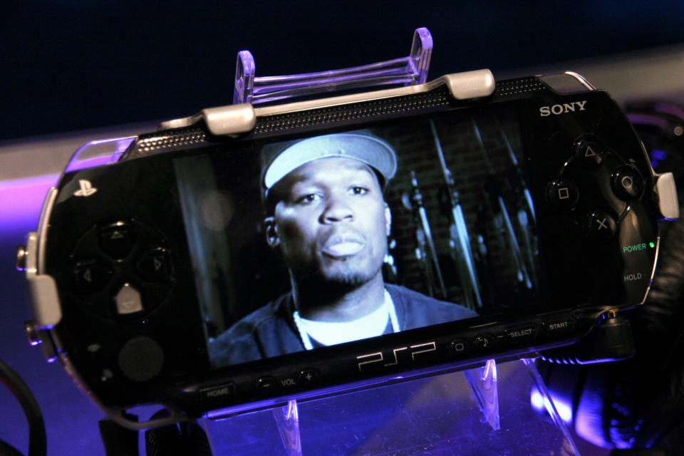 A picture of 50 cent on a PSP