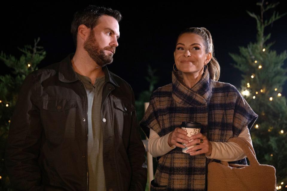 The Holiday Dating Guide's Maria Menounos Calls Starring in a Christmas Movie a Dream Come True