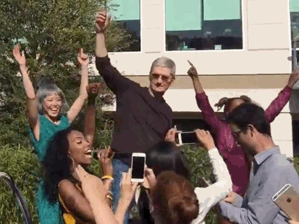 tim cook dancing pharrell happy earth day celebration