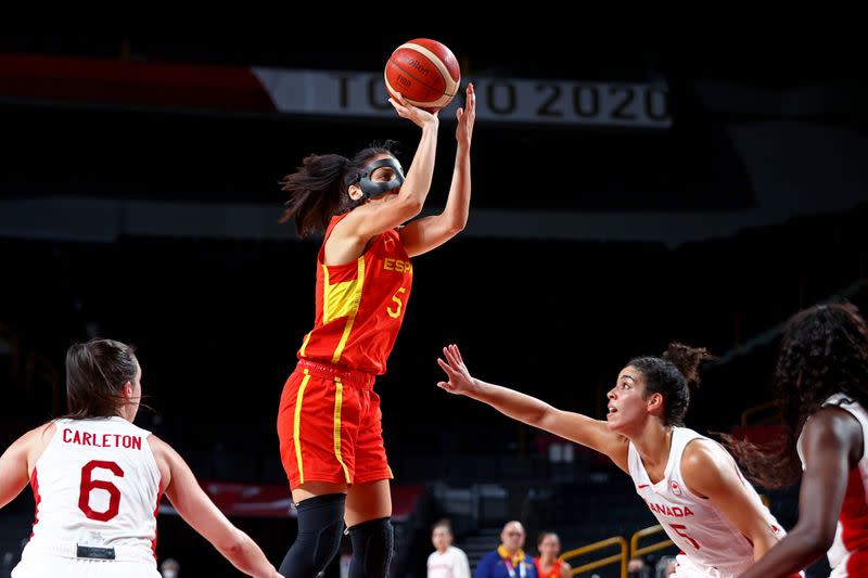 Basketball - Women - Group A - Canada v Spain