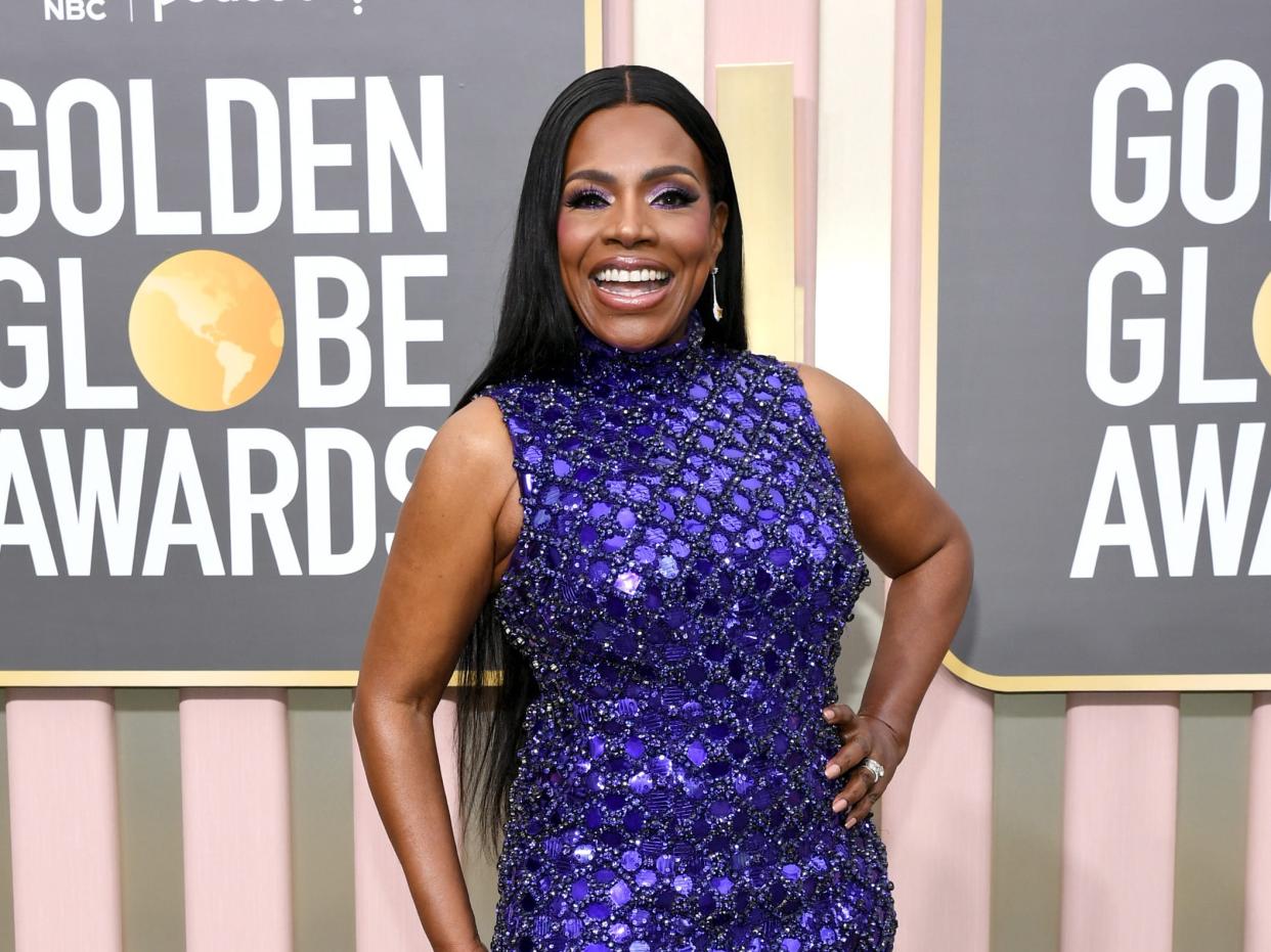 Sheryl Lee Ralph wearing a purple sequin gown at the 2023 golden globes