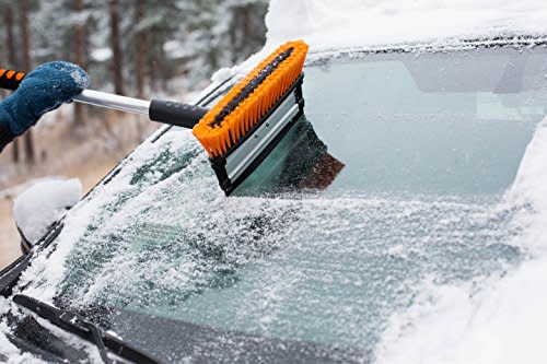 39-inch Extendable Snow Brush