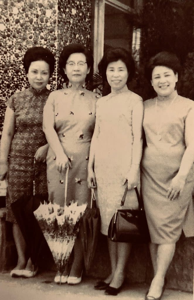 左起:劉咸思、張秀亞、琦君、林海音(1970年代在輔仁大學）
