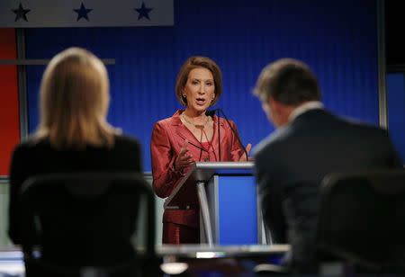 Republican presidential candidate and former Hewlett-Packard CEO Carly Fiorina responds to a question at a Fox-sponsored forum for lower polling candidates held before the first official Republican presidential candidates debate of the 2016 U.S. presidential campaign in Cleveland, Ohio, August 6, 2015. REUTERS/Brian Snyder