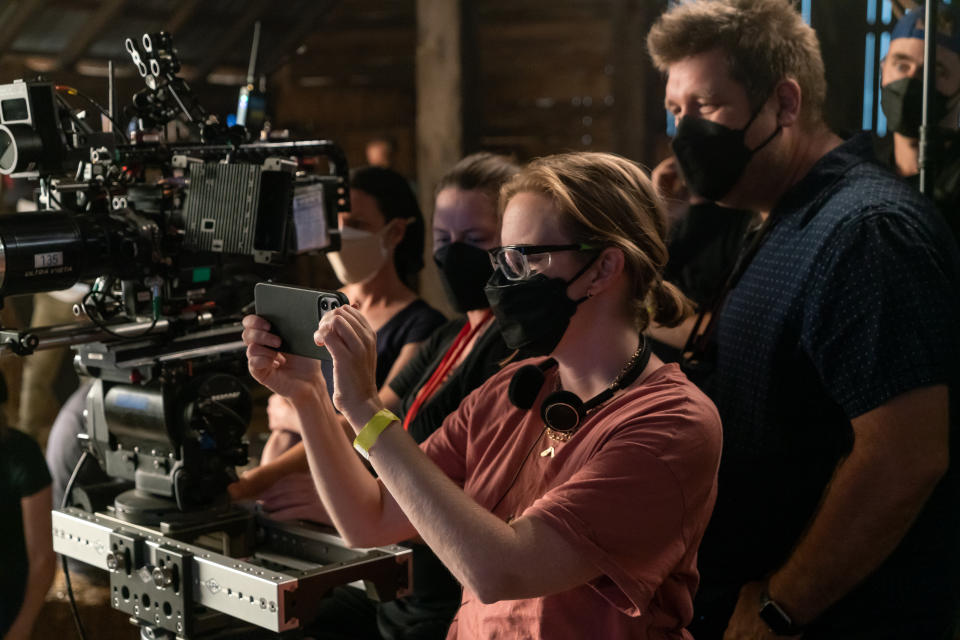 WT_09349_R
(ctr l-r.) Director Sarah Polley and Cinematographer Luc Montpellier on the set of their film
WOMEN TALKING
An Orion Pictures Release
Photo credit: Michael Gibson
Â© 2022 Orion Releasing LLC. All Rights Reserved.
