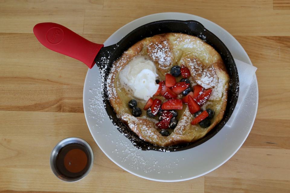 Blueberry-Strawberry Dutch Baby