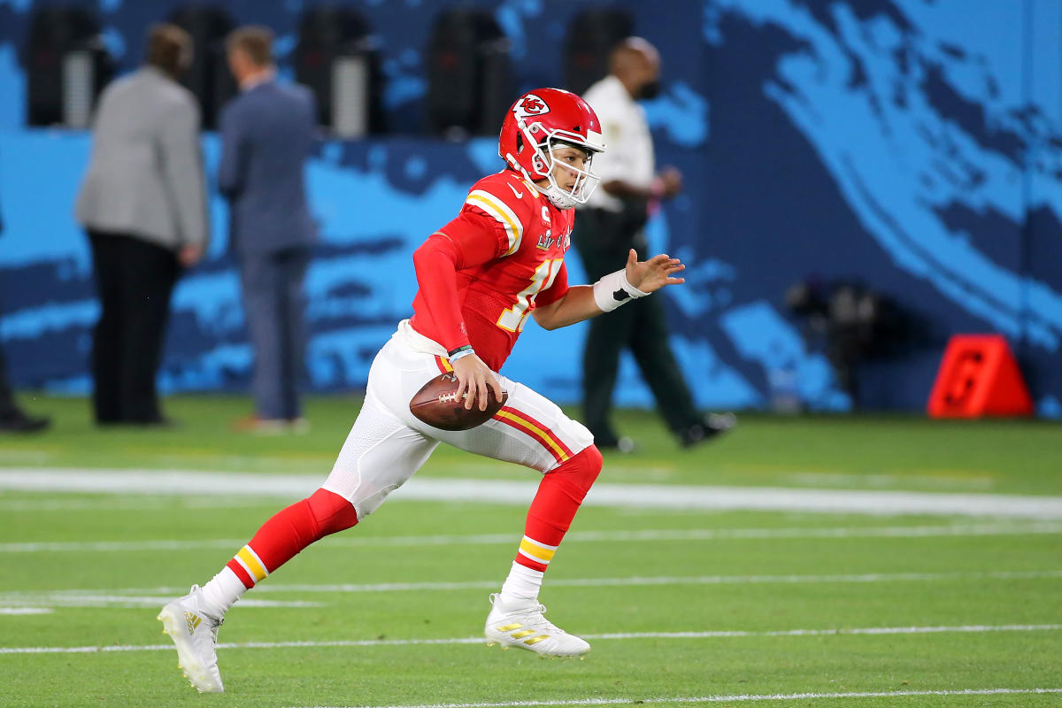 NFL playoffs 2021: Chiefs' Patrick Mahomes' turf toe injury no