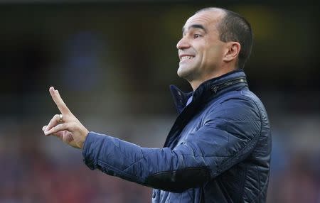 Football - West Ham United v Everton - Barclays Premier League - Upton Park - 7/11/15 Everton manager Roberto Martinez Reuters / Eddie Keogh