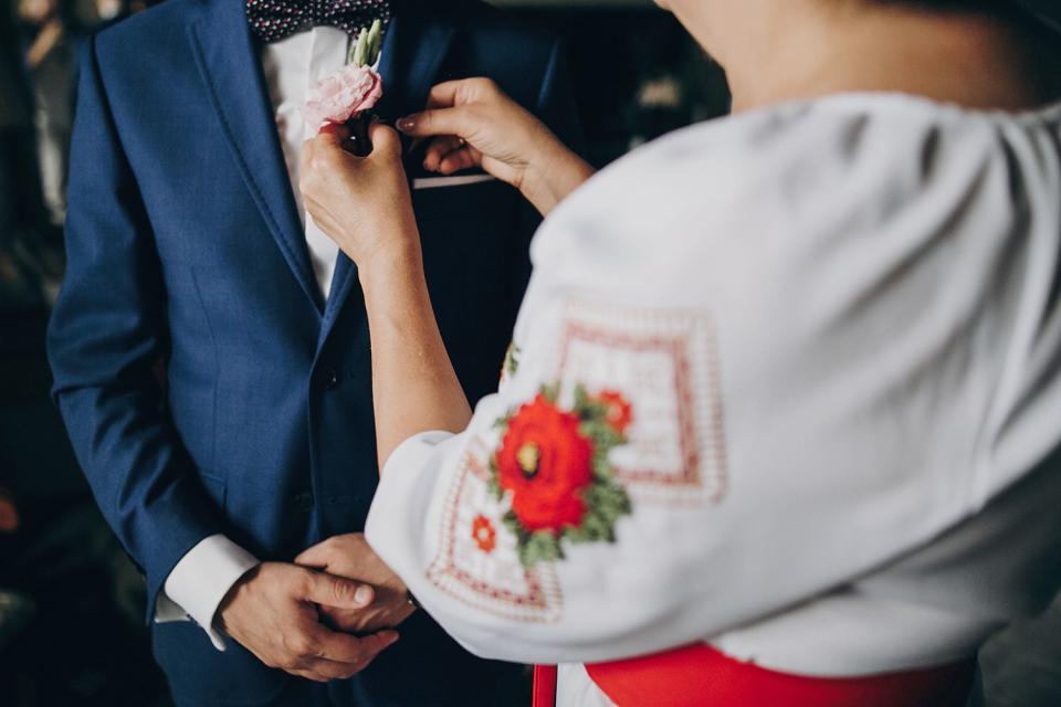 <p>Getty</p> Mother and groom