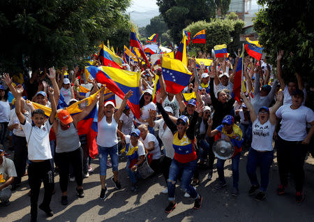 Opposition supporters take part in a rally to commemorate the Day of the Youth and to protest against Venezuelan President Nicolas Maduro's government in Urena, Venezuela February 12, 2019. REUTERS/Marco Bello