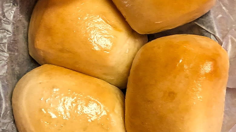 Texas Roadhouse rolls