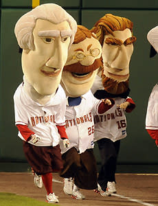 Teddy mascot finally wins Nats' Presidents Race