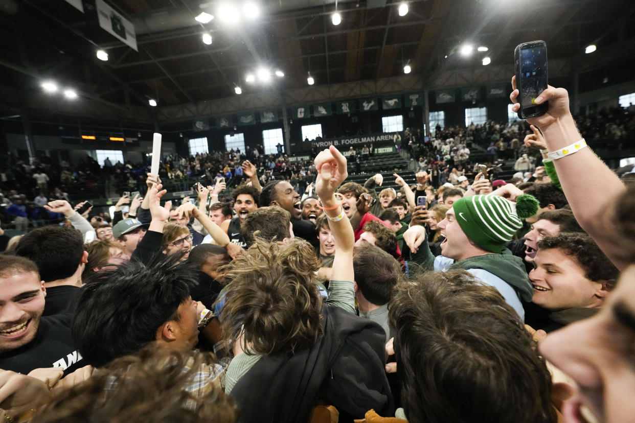 Tulane handed Memphis its second straight loss on Sunday in New Orleans. (AP/Gerald Herbert)