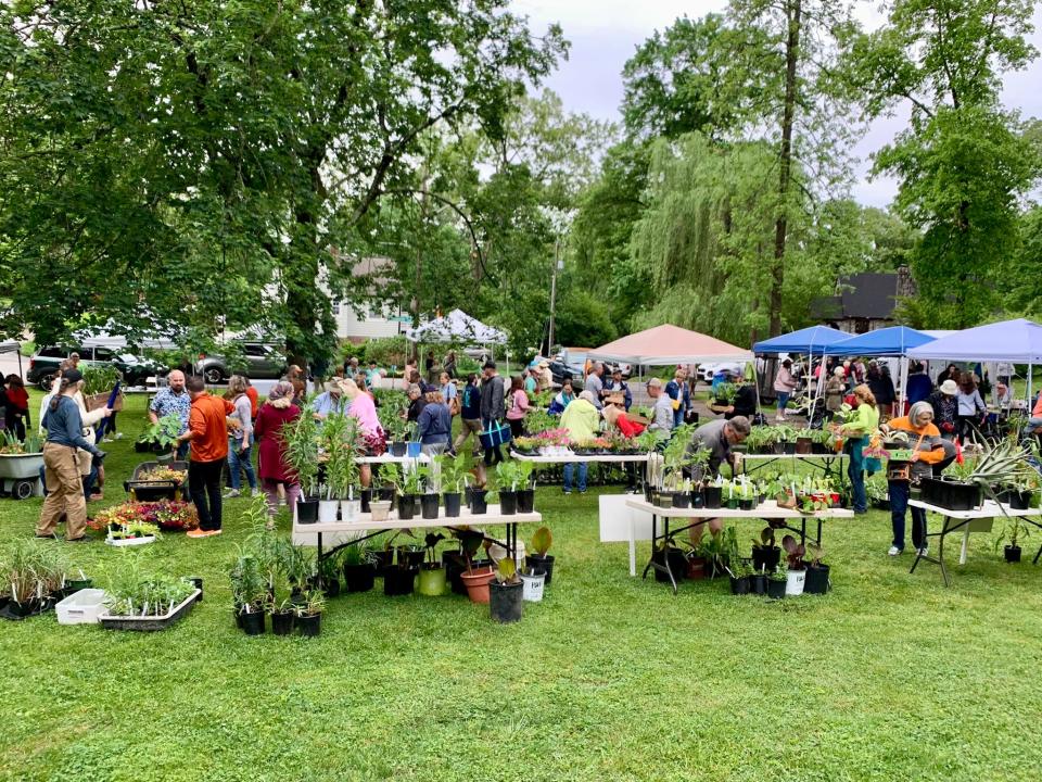 The annual North Hills Garden Club Plant Sale happens this weekend. May 7, 2022