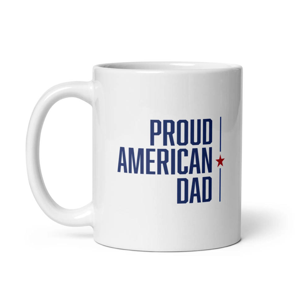 Gift dads who love Fox News a mug that also demonstrates their patriotic side.