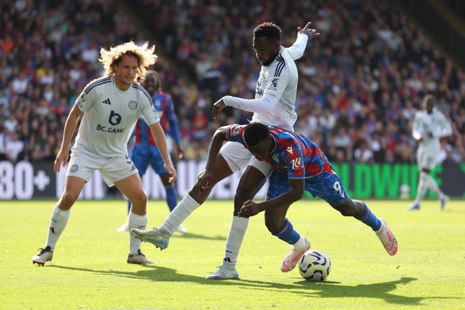 LONDON, ENGLAND: Eddie Nketiah of Crystal Palace is challenged by Wilfred Ndidi of Leicester City during the Premier League match between Crystal Palace FC and Leicester City FC at Selhurst Park on September 14, 2024. (Photo by Richard Heathcote/Getty Images)