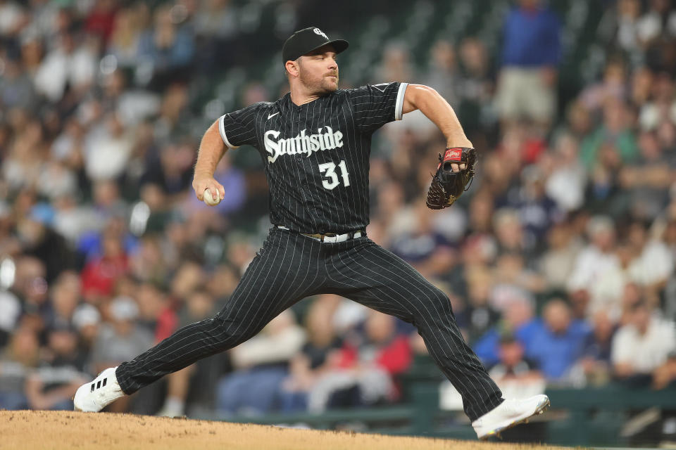 芝加哥白襪終結者Liam Hendriks近期抗癌成功，更順利重返投手丘。（Photo by Michael Reaves/Getty Images）