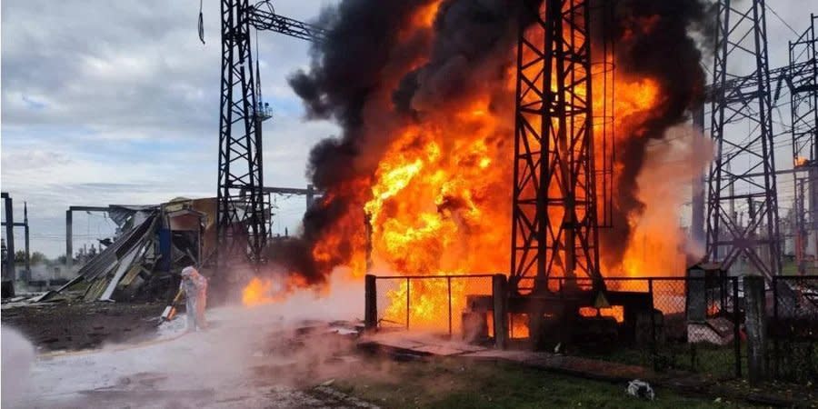 Russia's strikes on critical infrastructure facilities provoke large-scale fires, tons of hazardous substances enter the air