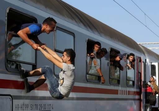 Two buses of migrants cross border from Croatia into Hungary: AFP